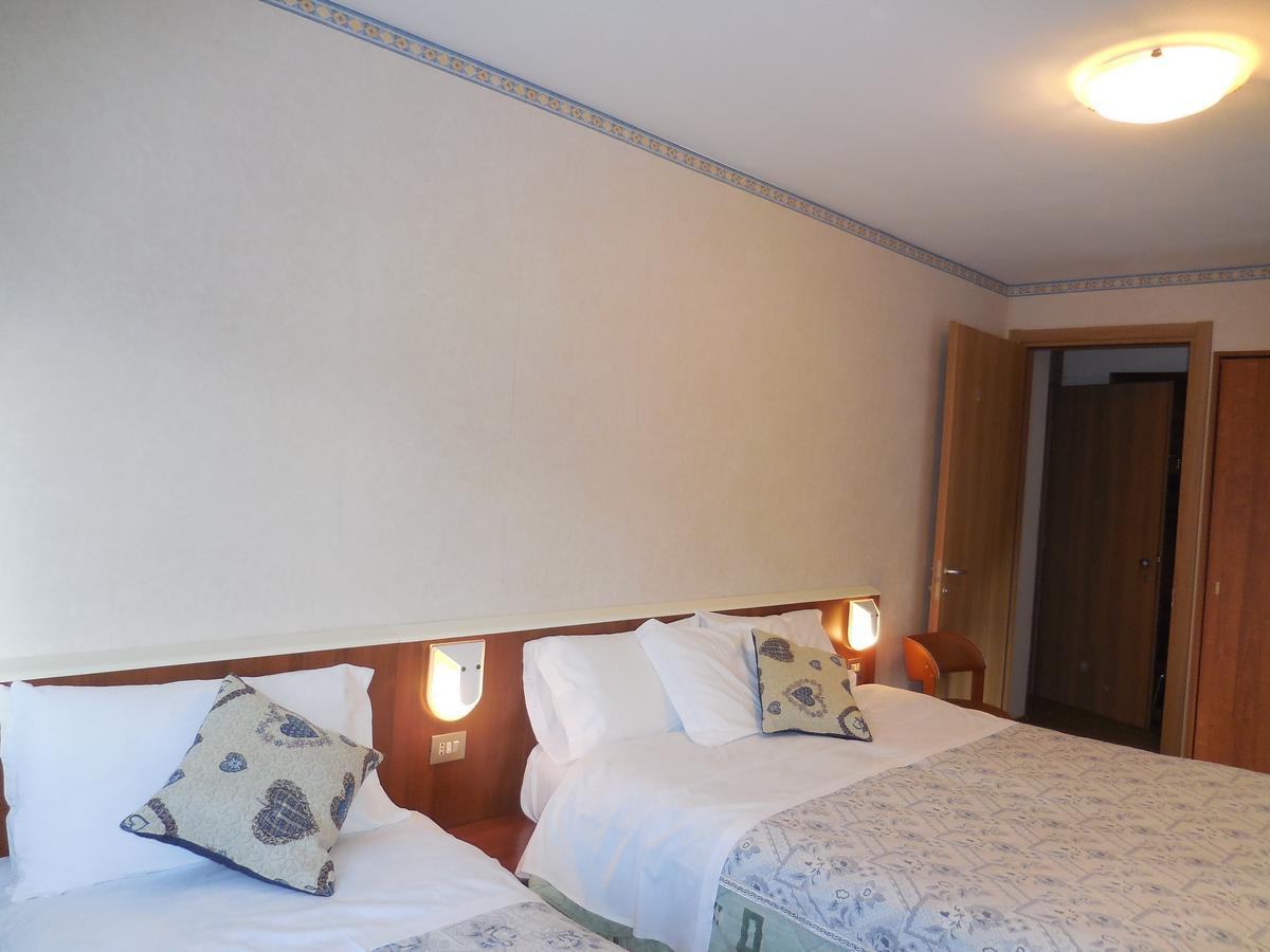 Genzianella 3*
